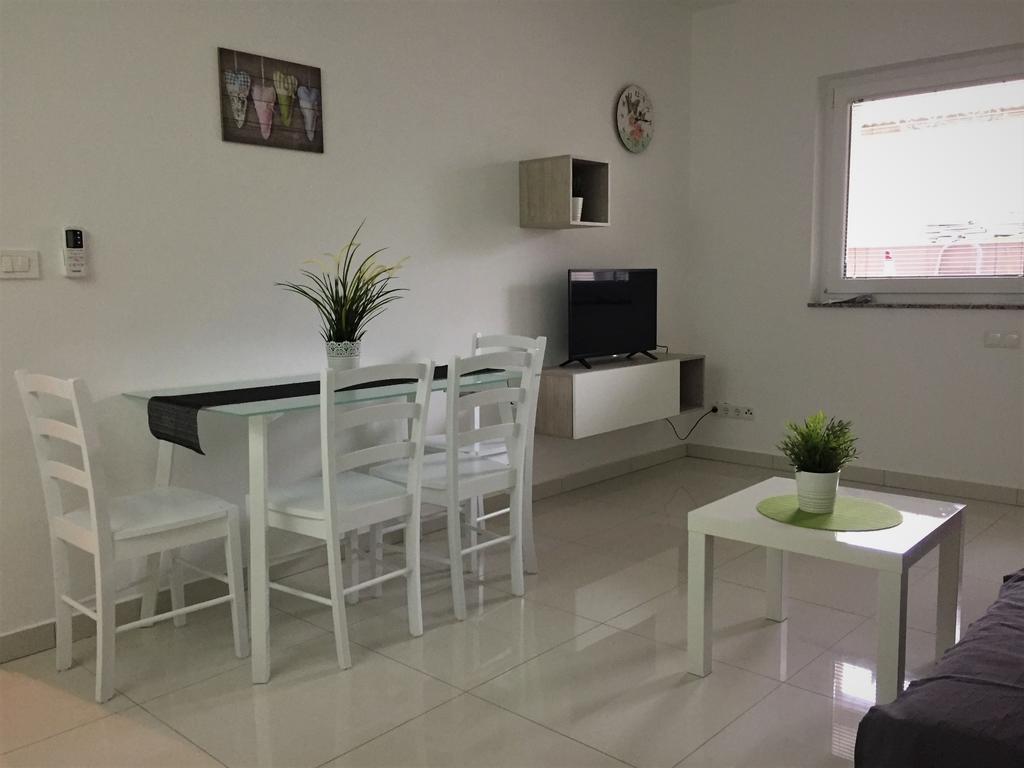 Apartmani Orhideja Rab Town Exteriér fotografie